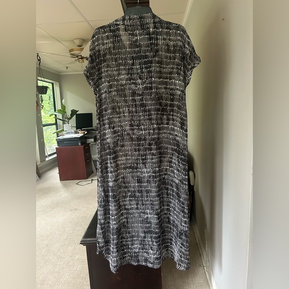 H BY HALSTON Sheer Midi Shirt Dress Cover Up Oversized Layer Beach Resort Size M - Picture 10 of 15